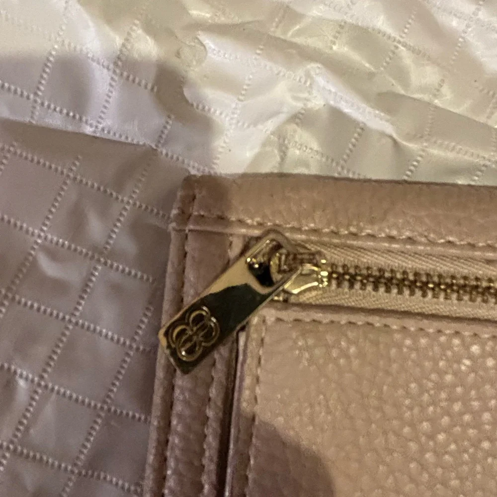 Bandolino Wallet/Wristlet Beige